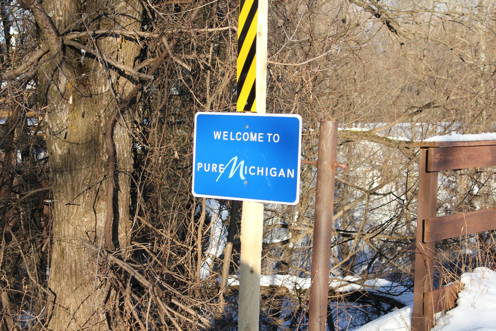Welcome to Michigan sign
